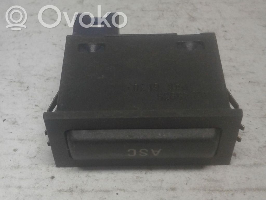 Interruptor de control de tracción (ASR)   03052310