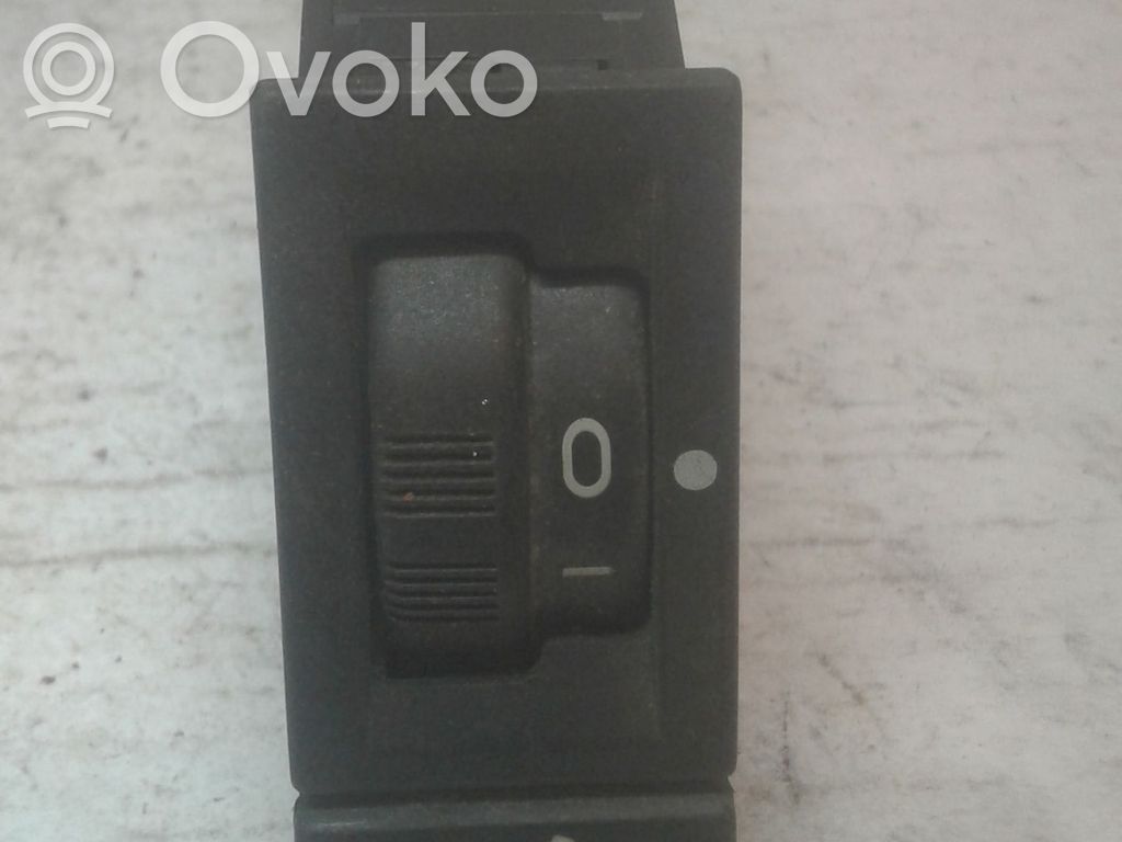 Peugeot 607 Headlight level height control switch 