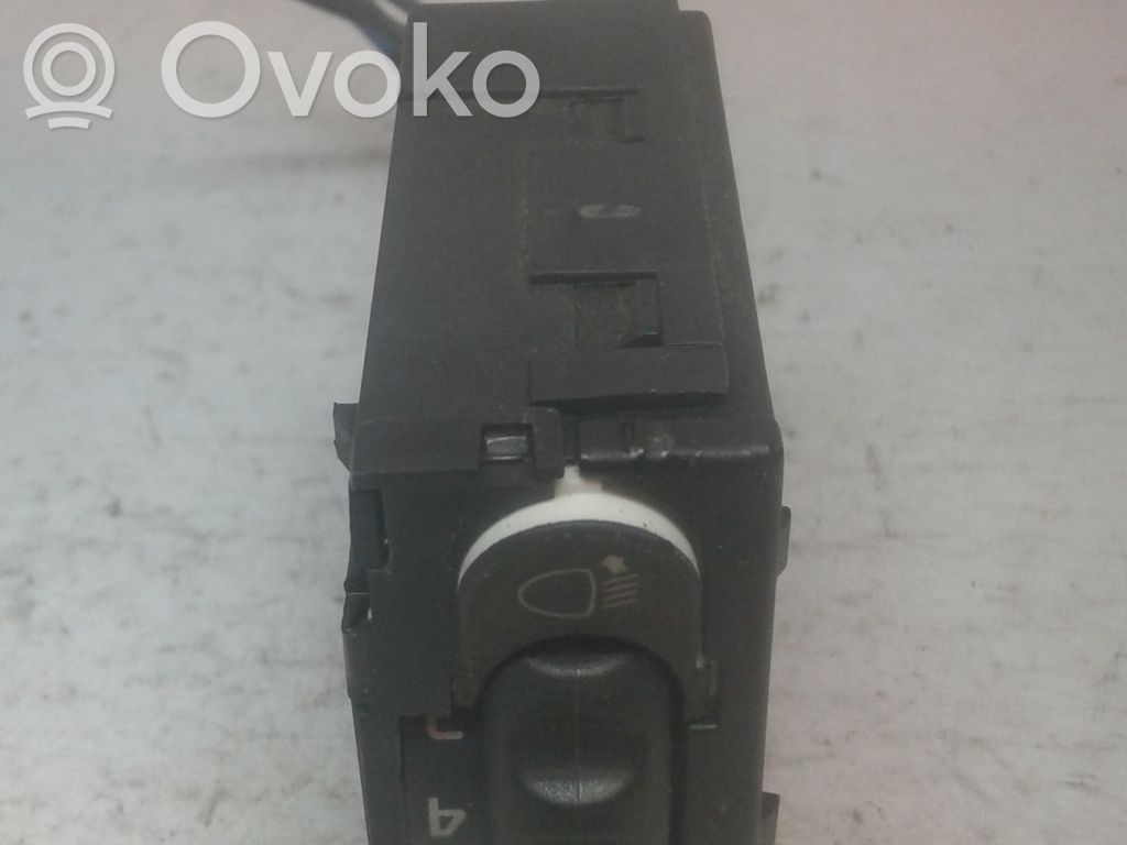 Renault Megane I Headlight level height control switch 