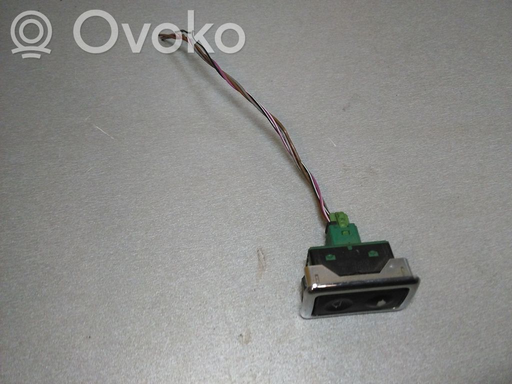 BMW 3 E36 Electric window control switch 