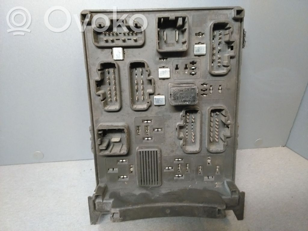 Renault Laguna II Fuse module 