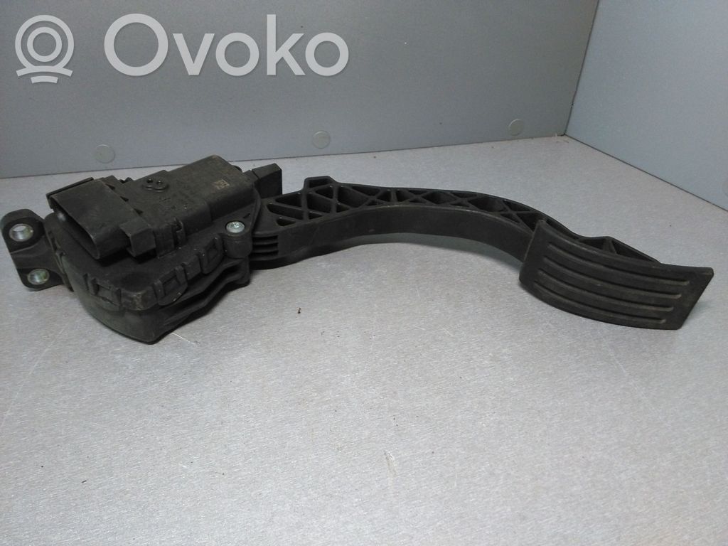 Ford Focus C-MAX Akceleratoriaus pedalas 