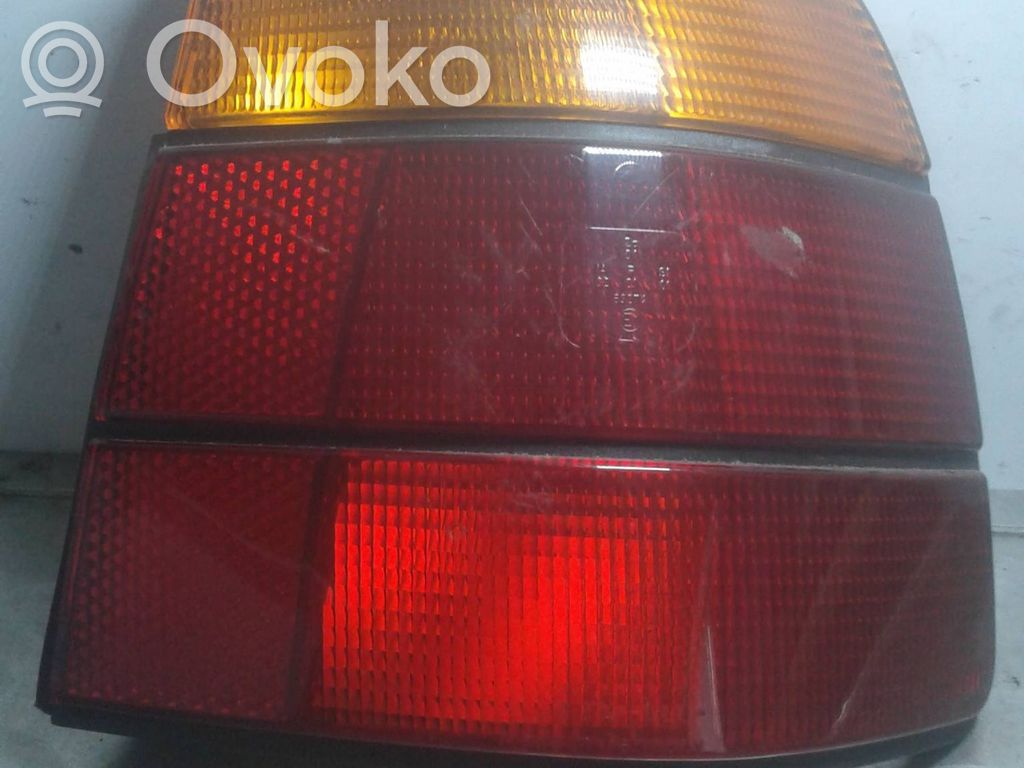 BMW 5 E34 Aizmugurējais lukturis virsbūvē 