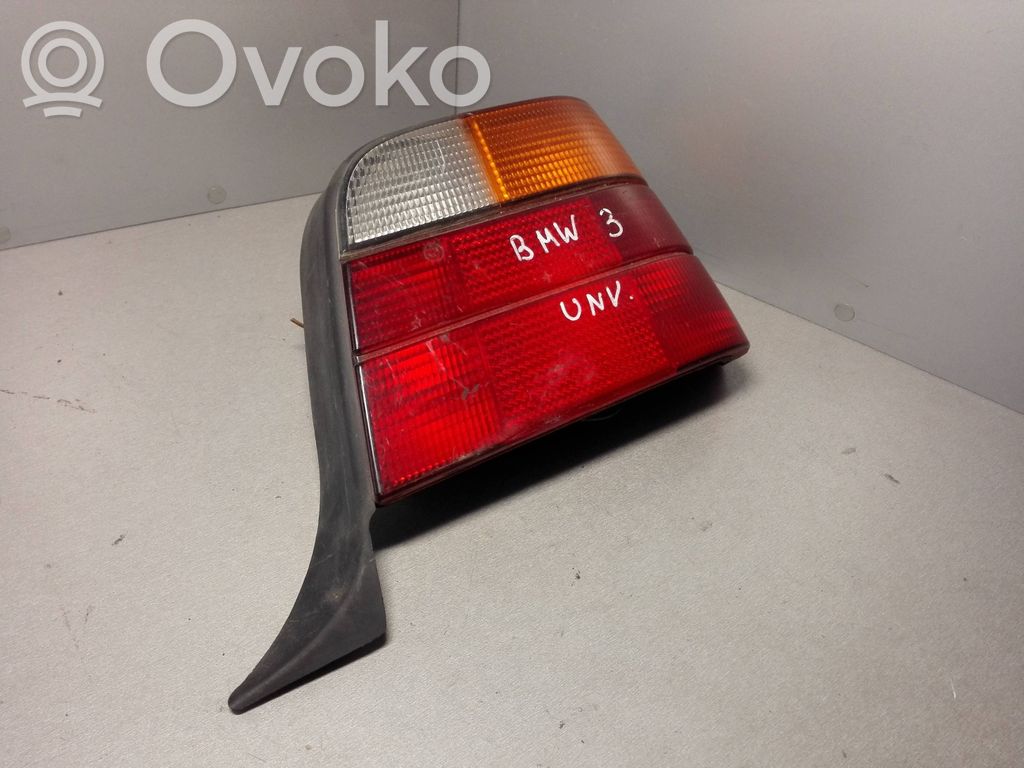 BMW 3 E36 Galinis žibintas kėbule 