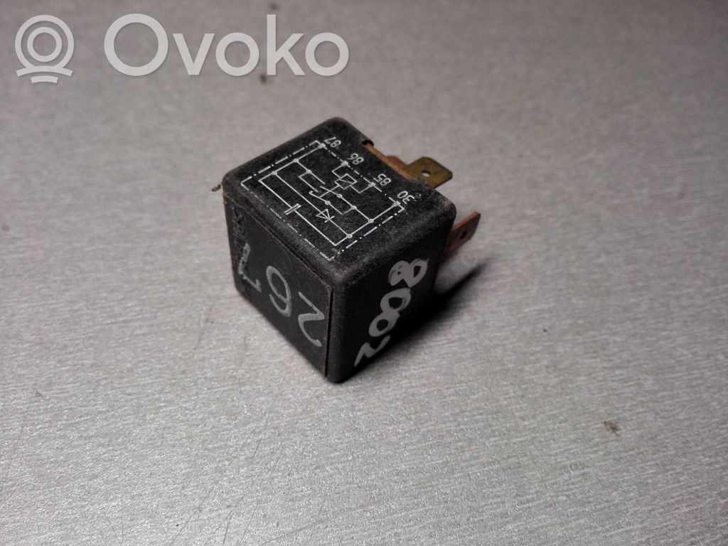 Audi 80 90 B3 Muu rele 