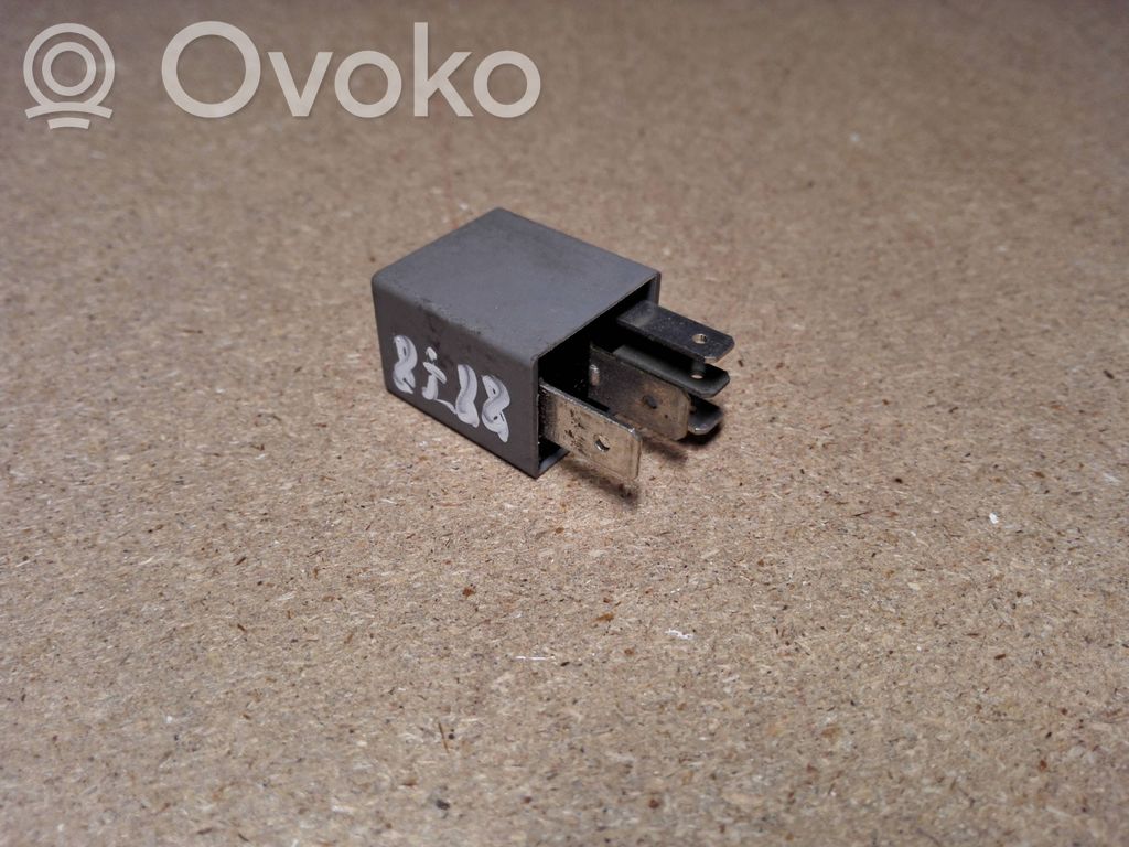 Opel Signum Muu rele 