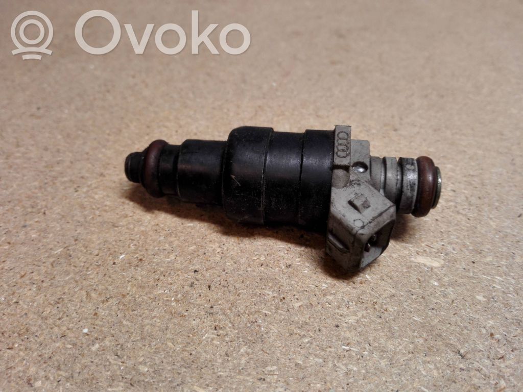 Audi 100 S4 C4 Inyector de combustible 