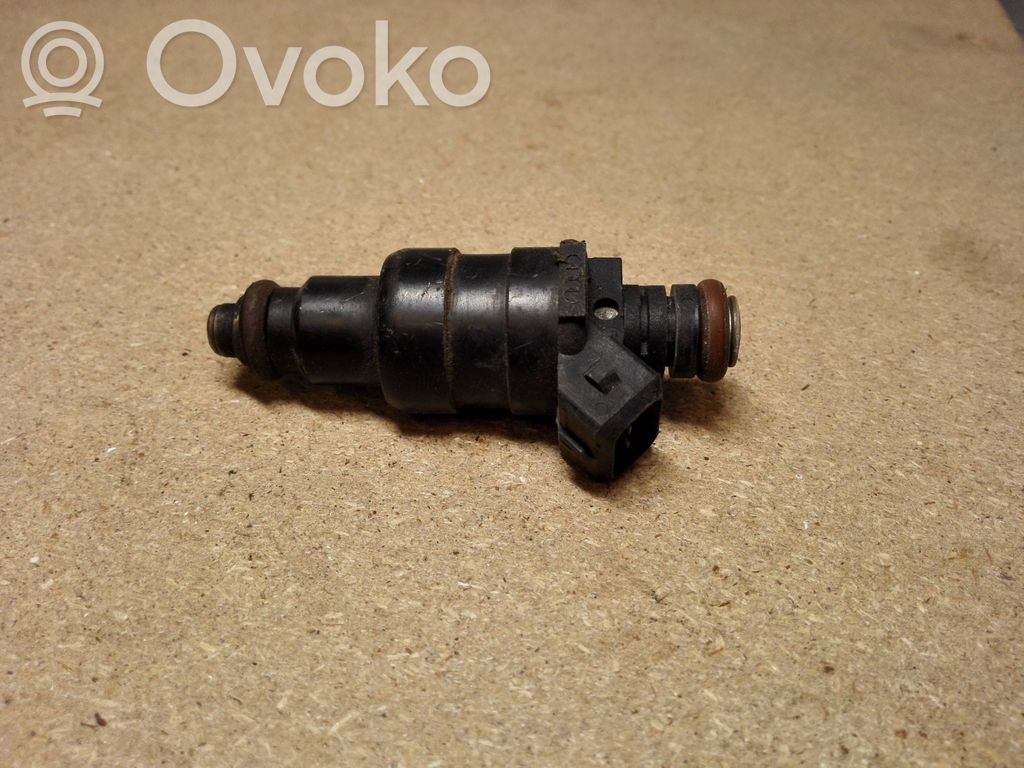 Audi 100 S4 C4 Inyector de combustible 