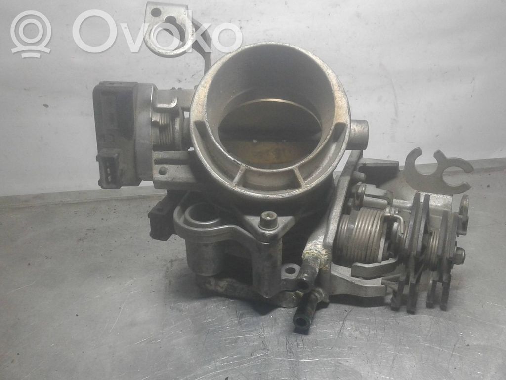 BMW 3 E36 Droselinė sklendė 