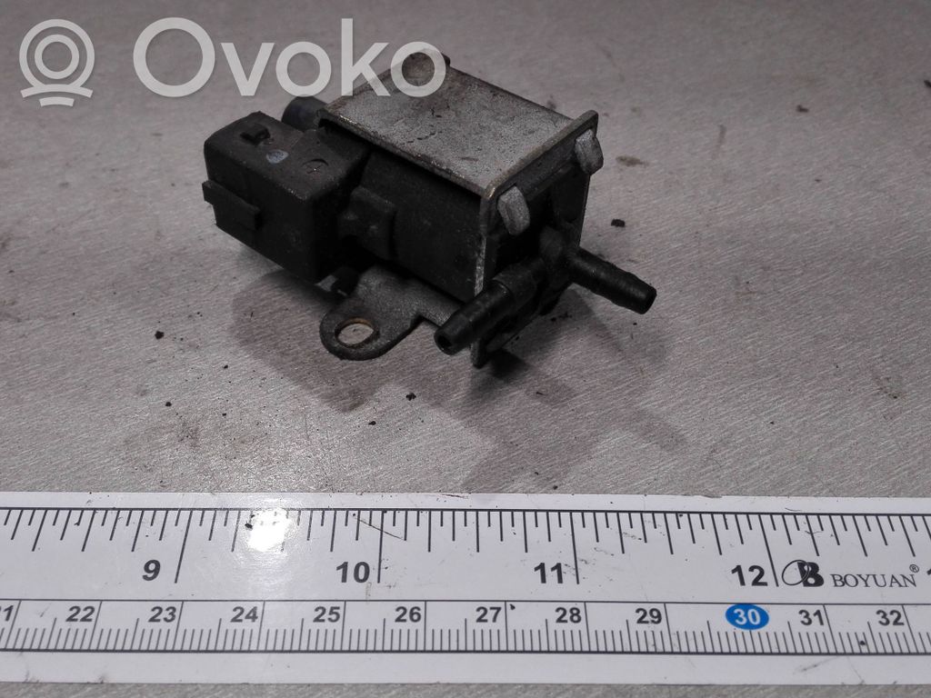 Audi A6 S6 C5 4B Zawór podciśnienia / Elektrozawór turbiny 