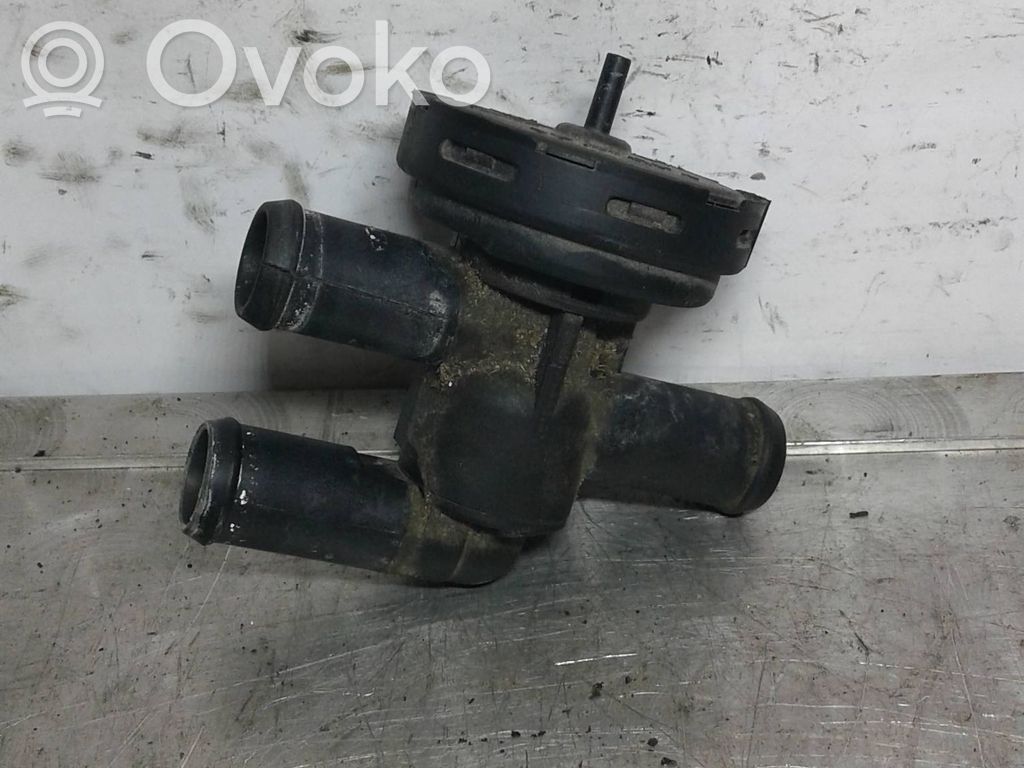 Opel Corsa C Zawór sterujący płynu chłodzącego 