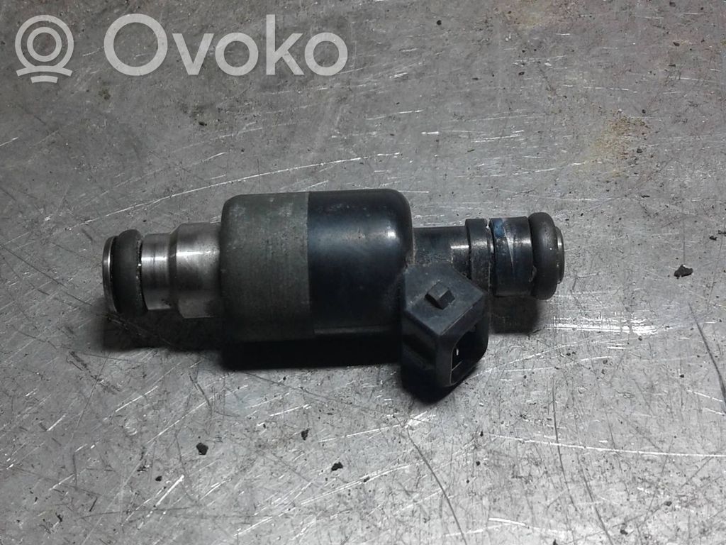 Opel Astra G Inyector de combustible 