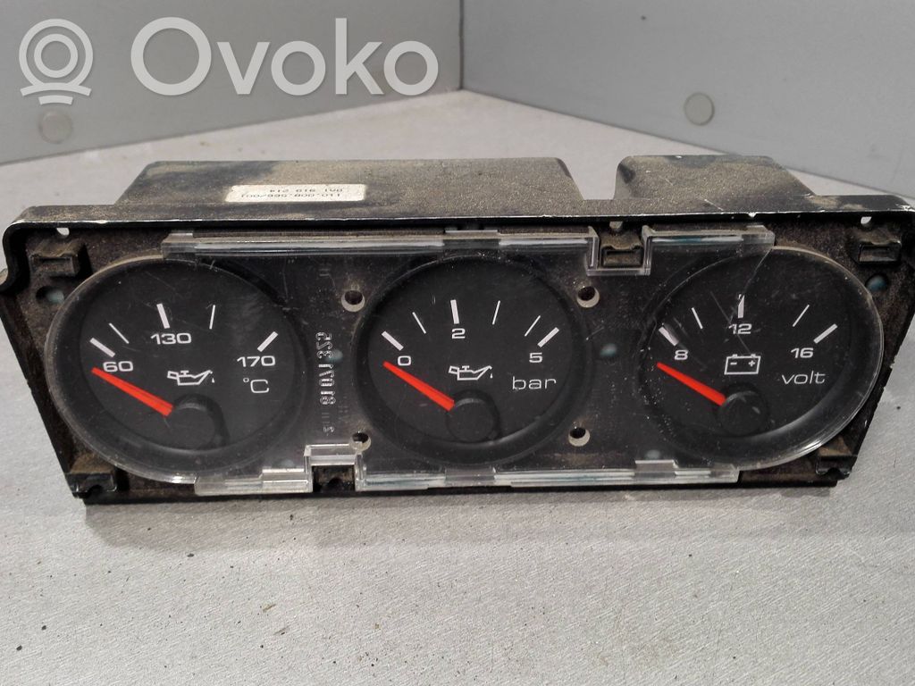 Audi 80 90 S2 B4 Muu kojelauta 