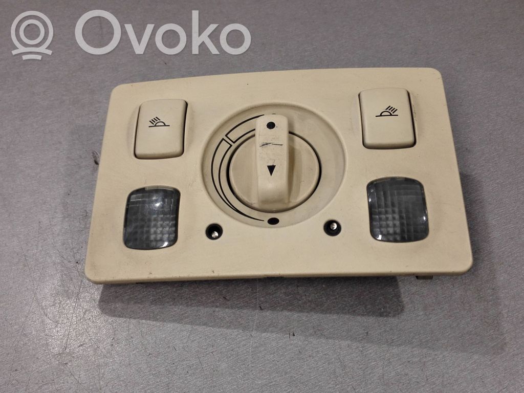 Audi A6 S6 C5 4B Luz del asiento delantero 