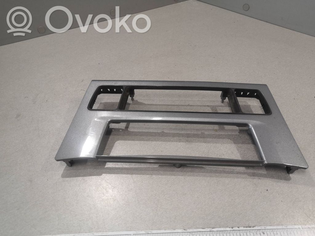 BMW 5 E60 E61 Verkleidung Armaturenbrett Cockpit Mitte 