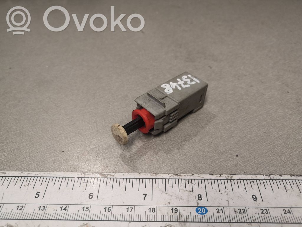 Opel Astra H Czujnik położenia pedału sprzęgła 