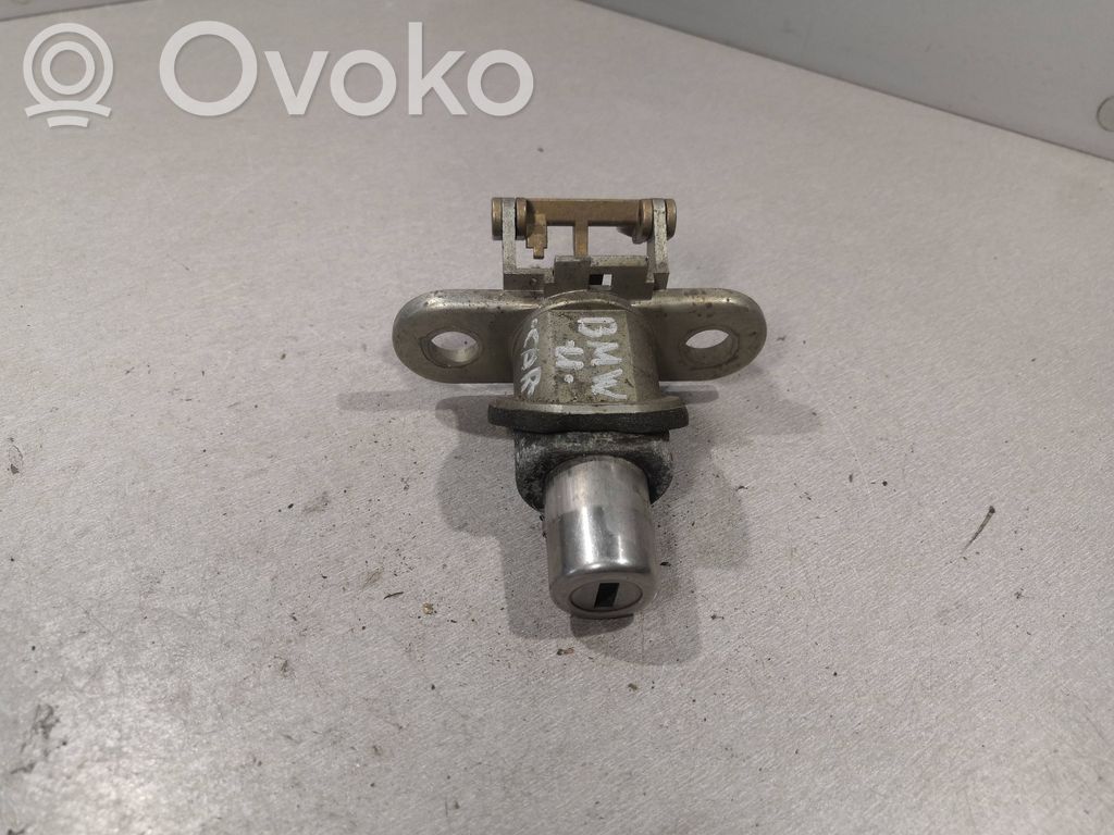 BMW 3 E36 Griff Taster Öffner Heckklappe Kofferraumdeckel 