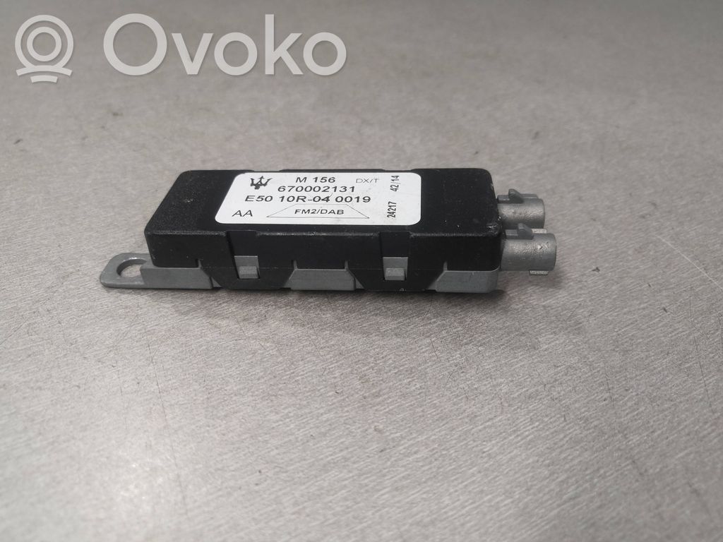 Maserati Ghibli Aerial antenna amplifier 