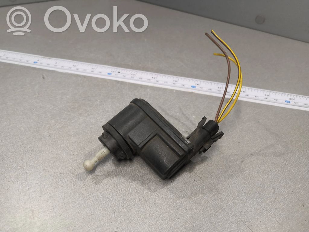 Opel Vectra B Moteur de réglage du niveau des phares 