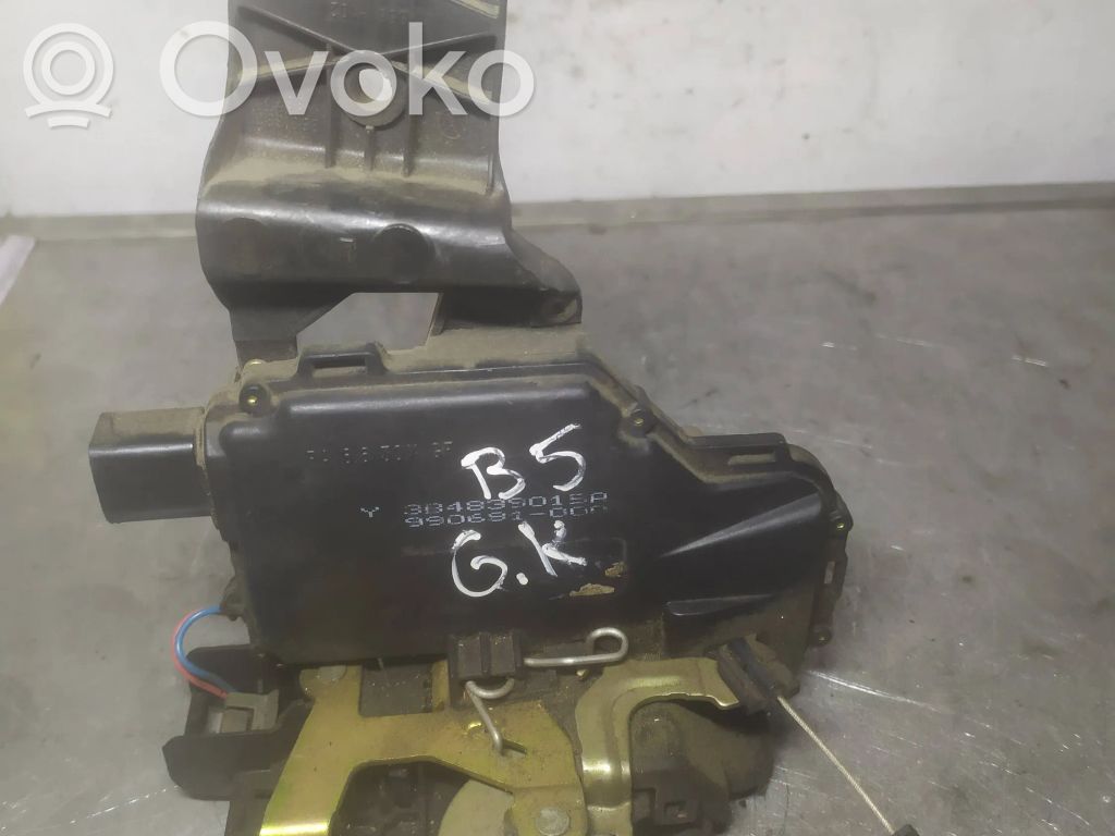 Volkswagen PASSAT B5.5 Zamek drzwi tylnych 