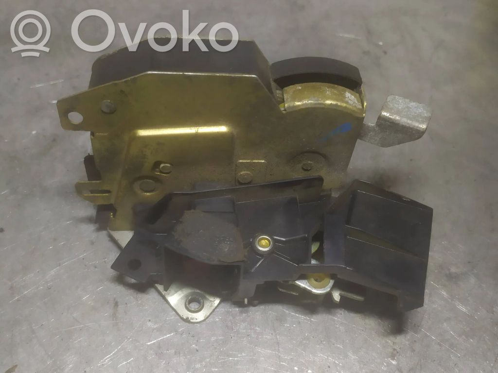BMW 5 E39 Rear door lock 