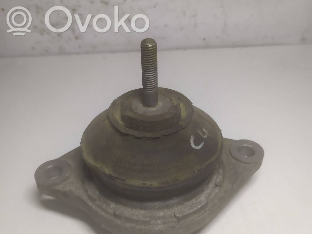 Audi A6 S6 C4 4A Engine mount bracket 