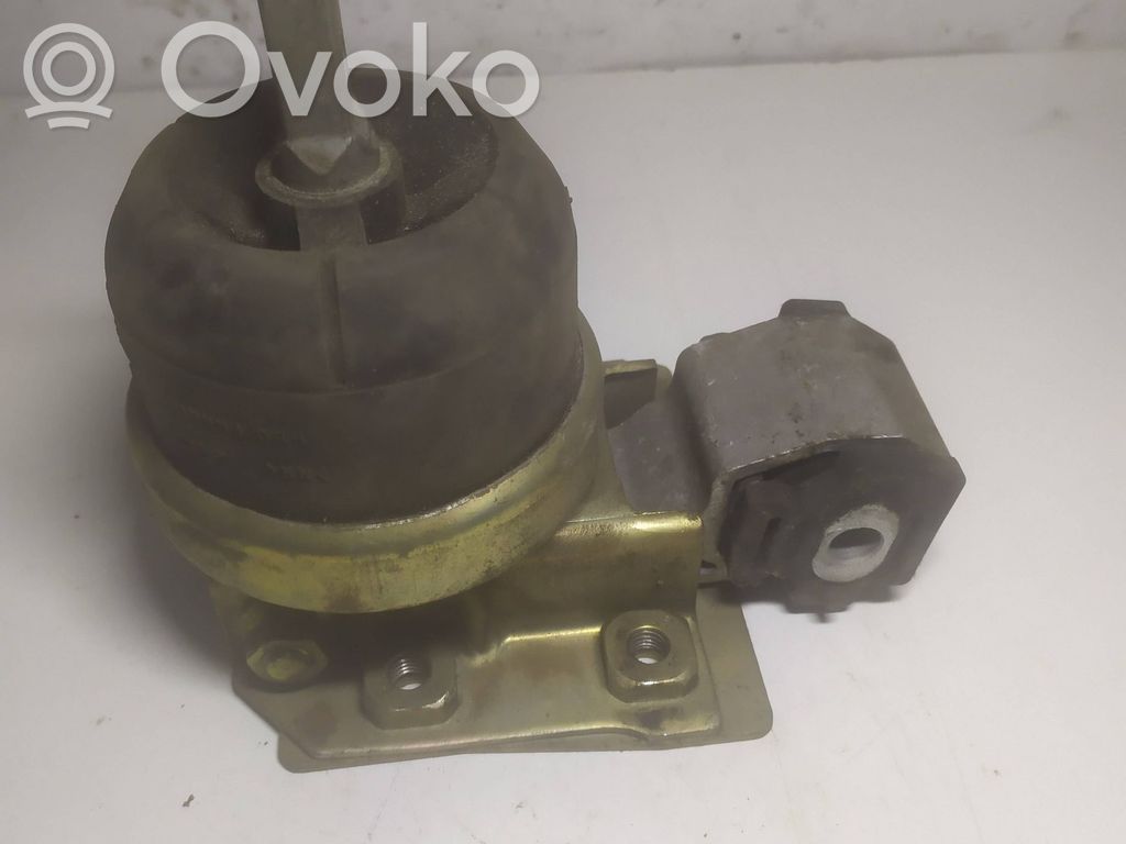 Ford Galaxy Engine mount bracket 