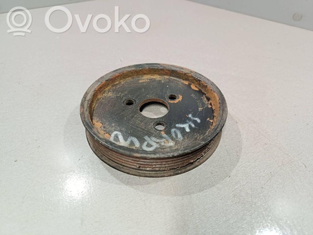 Ford Scorpio Ohjaustehostimen pumpun hihnapyörä 