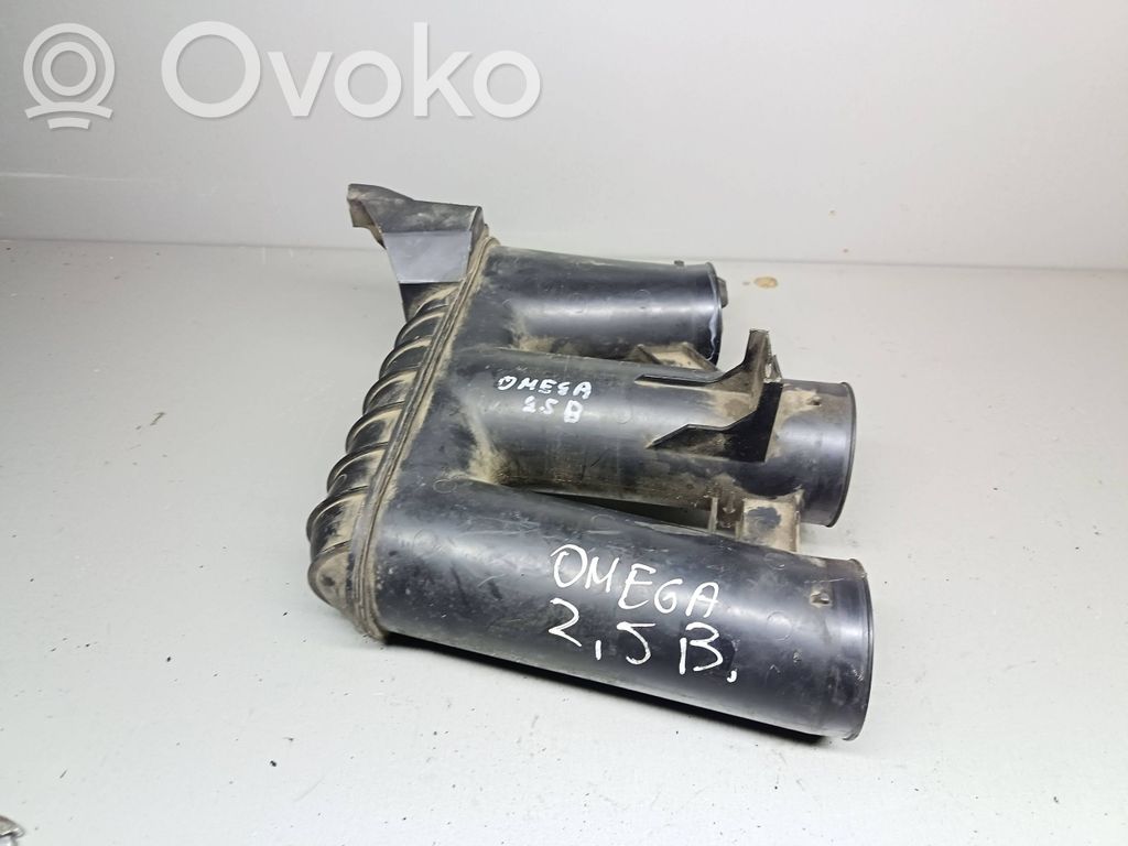 Opel Omega B2 Colector de admisión 