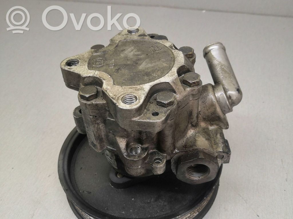 Ford Scorpio Ohjaustehostimen pumppu 