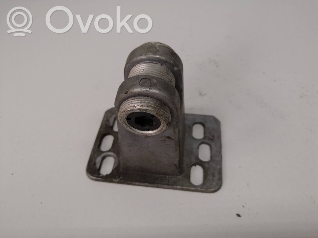 Audi A6 S6 C4 4A Front bumper mounting bracket 