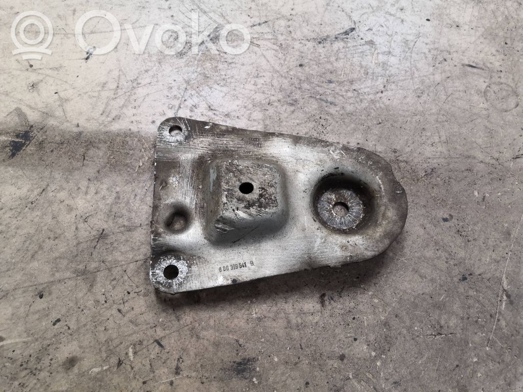 Volkswagen PASSAT B5.5 Engine mounting bracket 