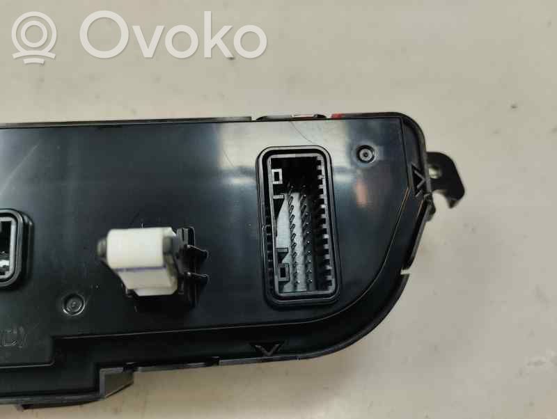 KIA Niro Centralina del climatizzatore 