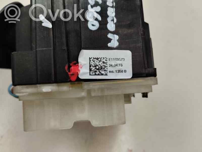 Schalter Hebel Scheibenwischer   E1109573