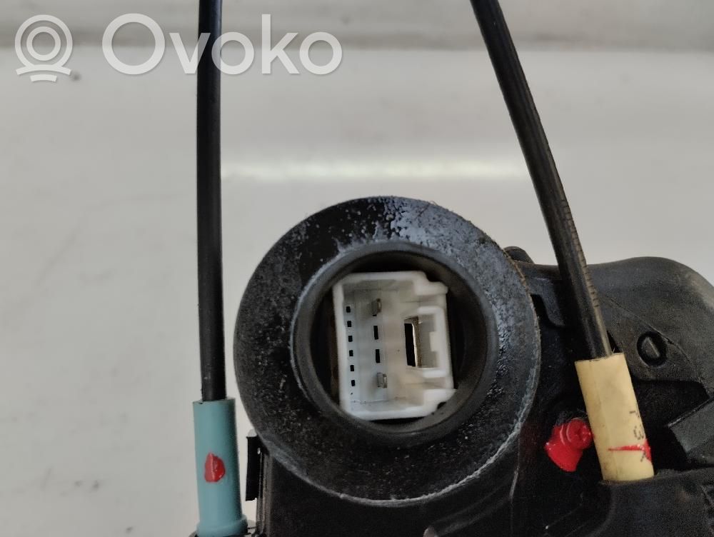 Toyota Urban Cruiser XP110 Takaoven lukko 
