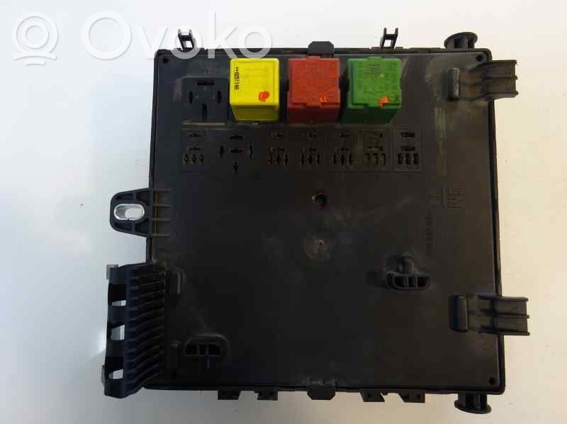 Module de fusibles   519045017