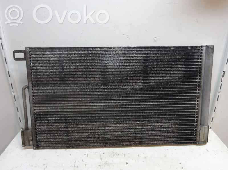 Radiateur condenseur de climatisation