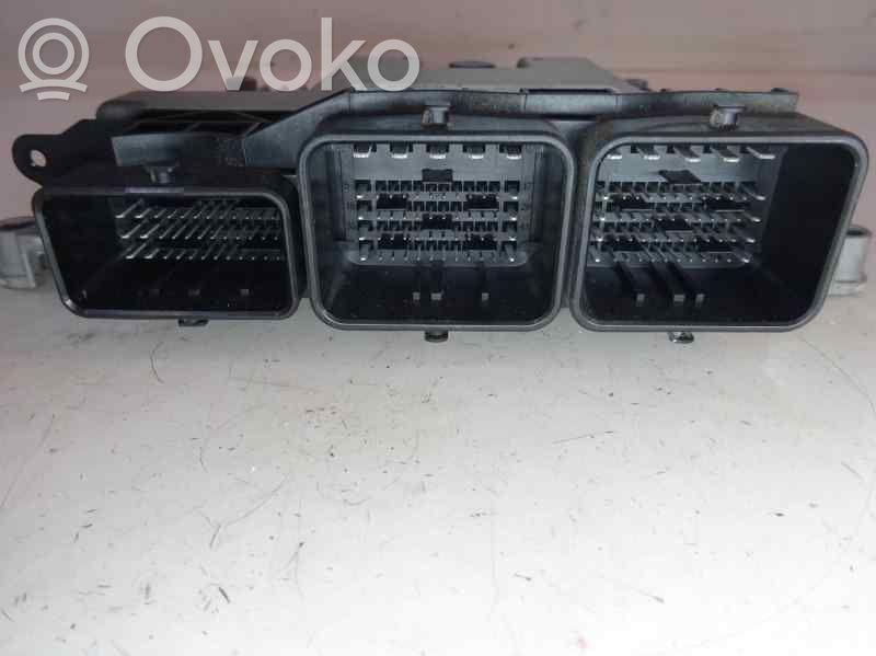 Unidad de control/módulo del motor   9674245180