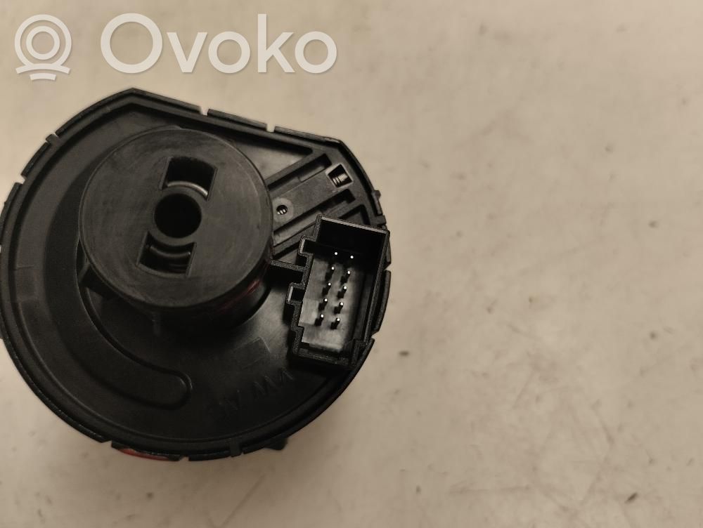 Seat Arona Interruptor de luz 