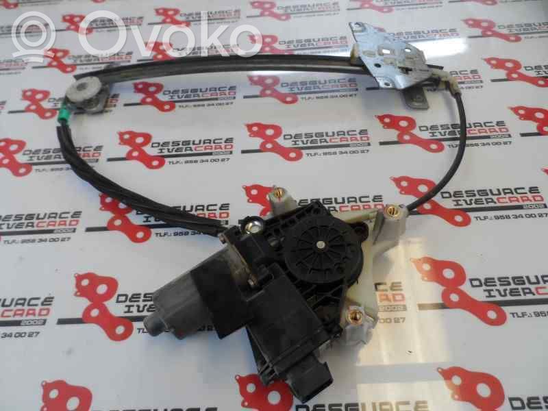 Mitsubishi Carisma Macara geam spate manuală 