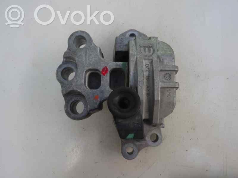 Soporte de montaje del motor