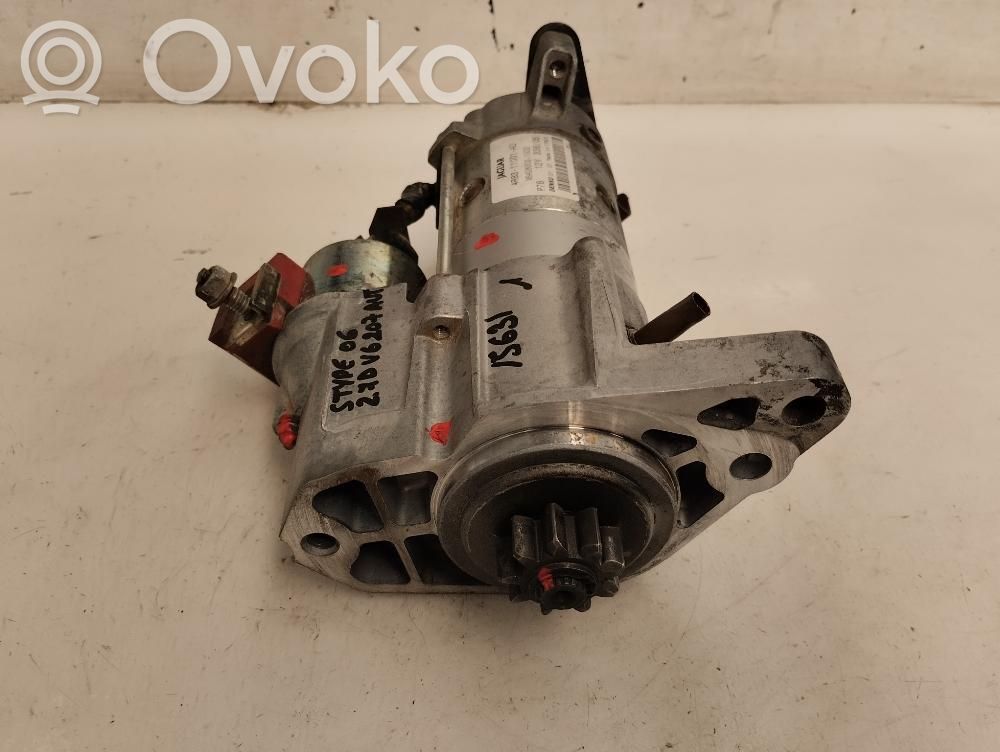 Motor de arranque   4R8311001AD
