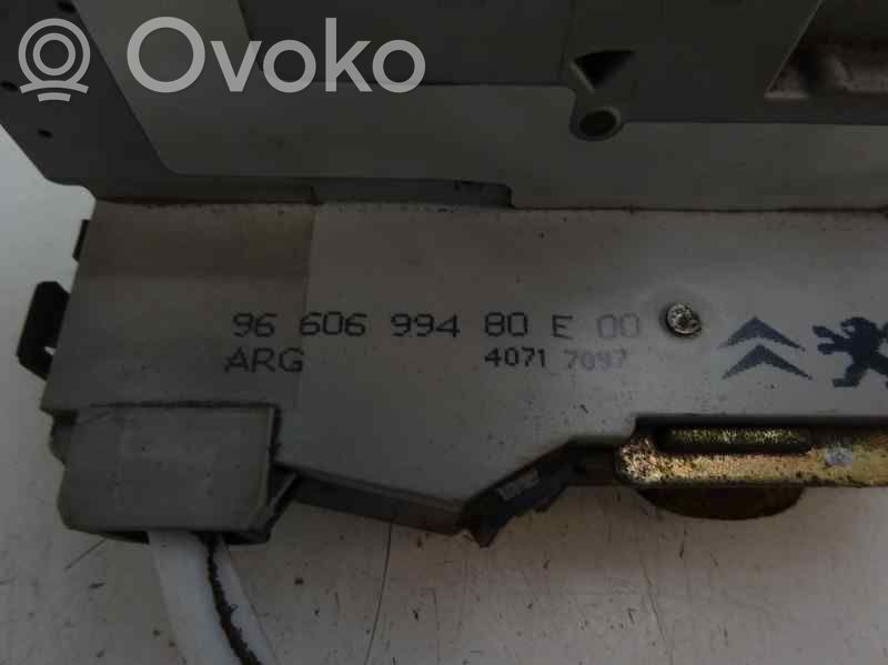 Takaoven lukko   9660699480