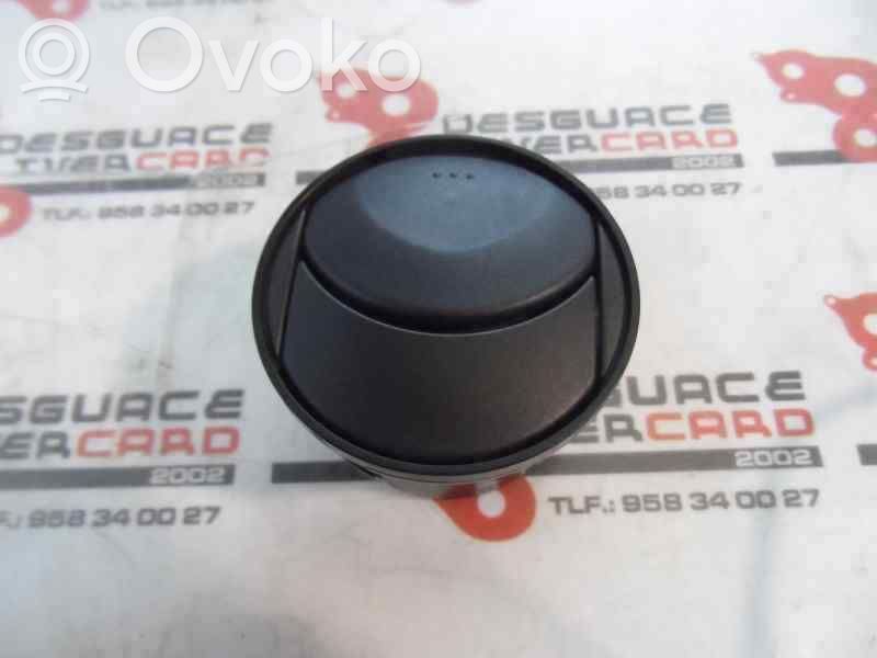 Mazda 2 Grilă ventilație centrală