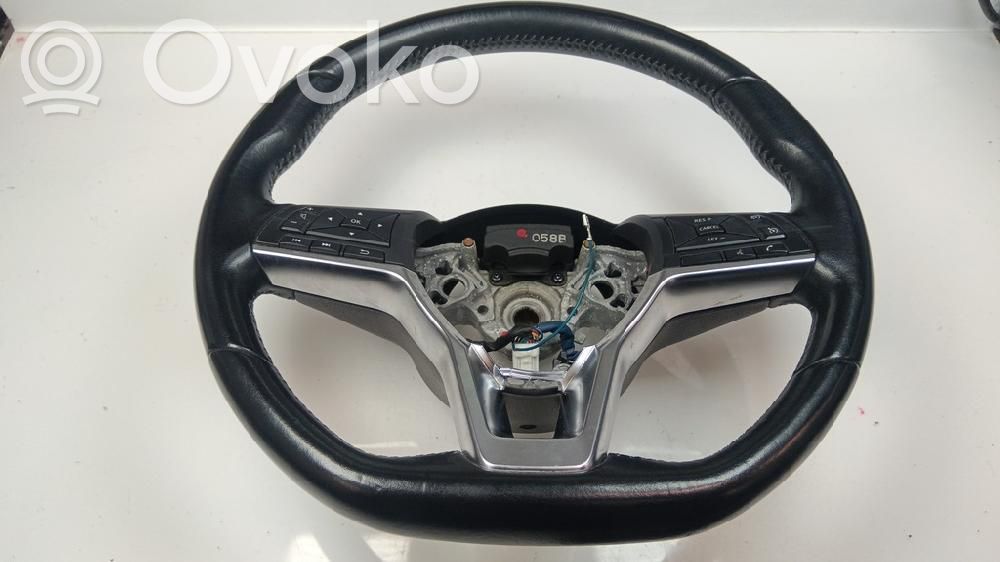 Nissan Qashqai Lenkrad 