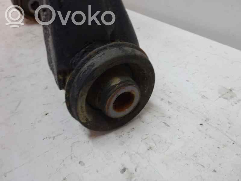 Mitsubishi Montero Basculă superioară spate 