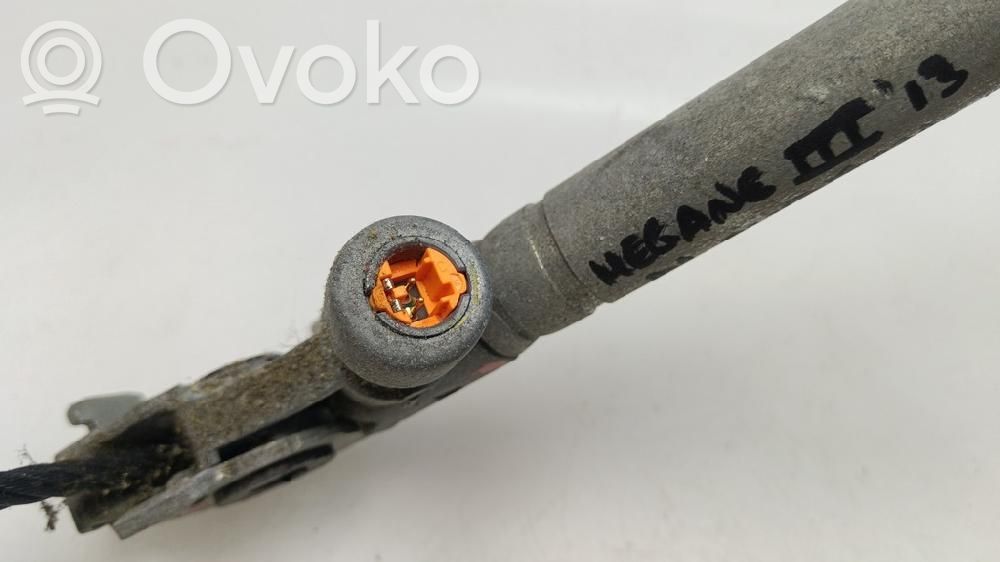 Renault Megane III Klamra przedniego pasa bezpieczeństwa