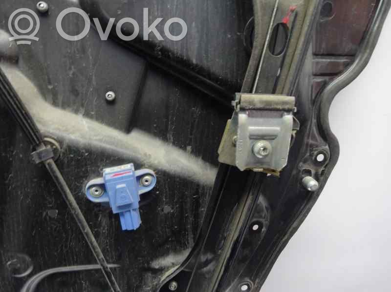 Volkswagen PASSAT B6 Etuoven ikkunan nostin moottorilla 