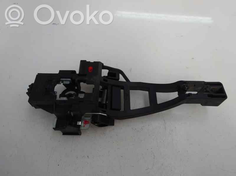 Ford Focus Takaoven ulkokahvan kehys 