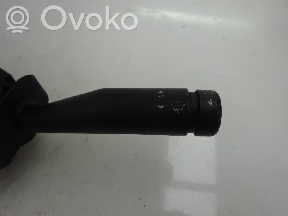 Interrupteur / bouton multifonctionnel   95AG14K147CA